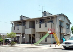 ファミーユ新涯E外観写真