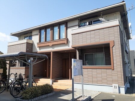 ヒルトップＢ外観写真