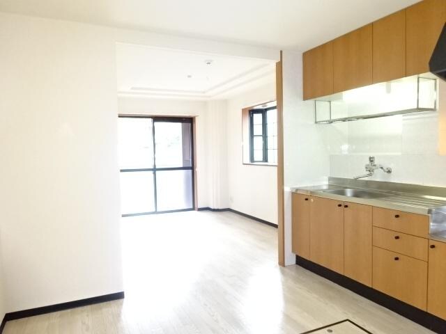 物件内観写真9　(リビング)