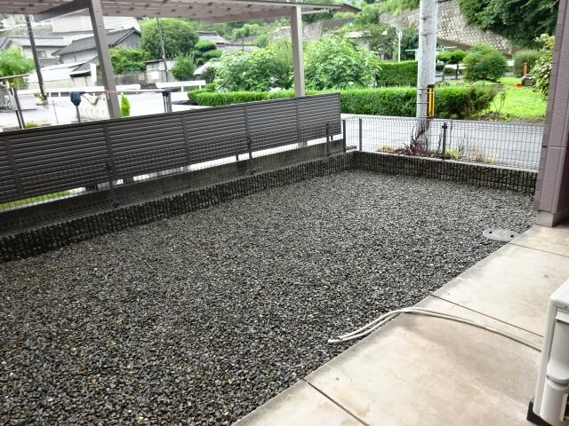 物件内観写真27　(専用庭)