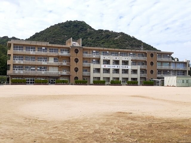 物件外観写真7　(蔵王小学校まで1300m)