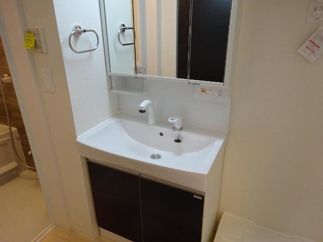 物件内観写真14　(洗髪洗面化粧台)
