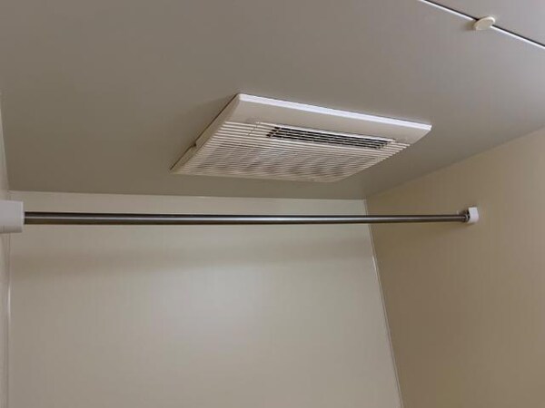 建物設備(暖房付浴室換気扇)