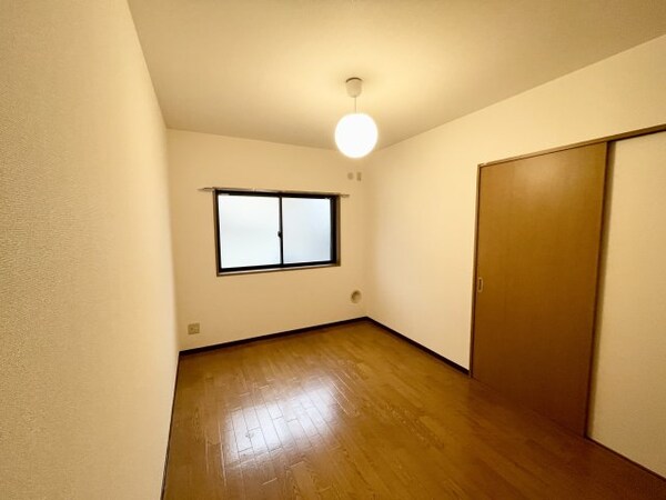 内装他(※別部屋の反転した間取りです。参考用。)