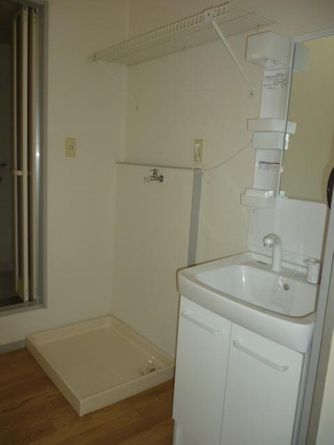 物件内観写真10　(洗面所)