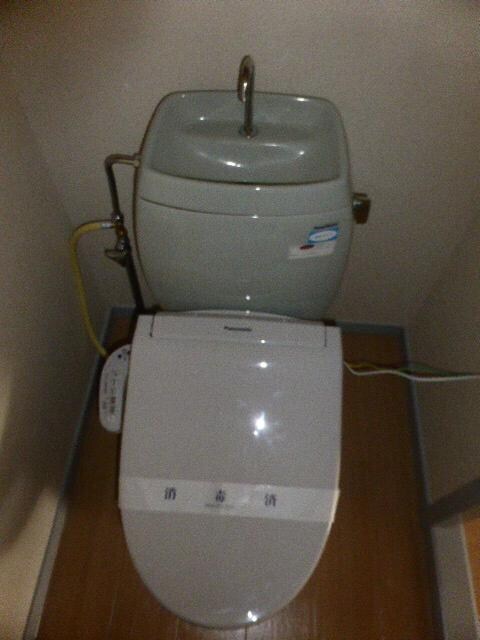 物件内観写真3　(トイレ)