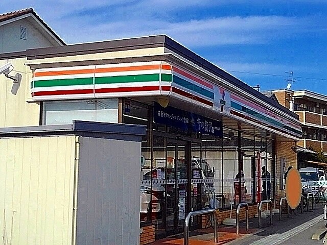 物件外観写真3　(セブンイレブン福山今津町店まで1200m)