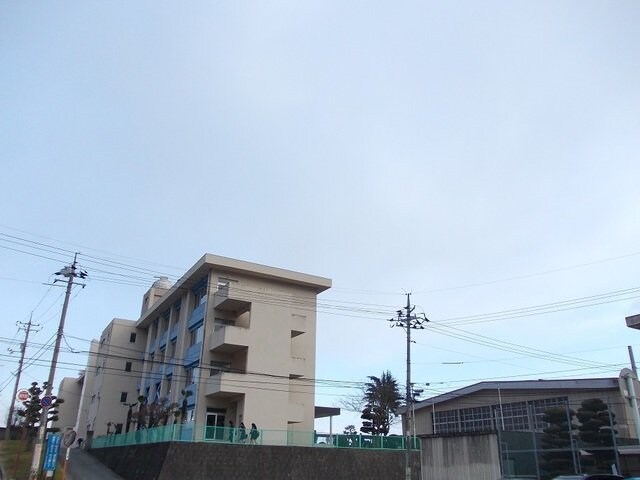 物件外観写真6　(府中第一中学校まで750m)