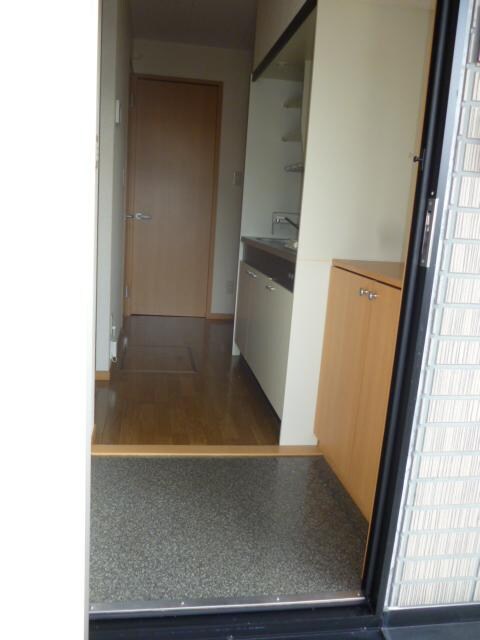 物件内観写真6　(玄関)