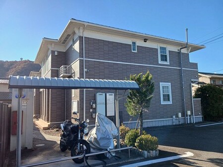 マナ　リューズ外観写真