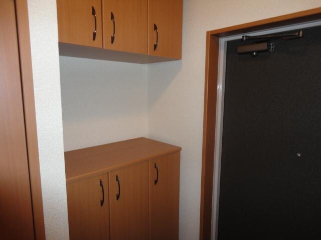 物件内観写真20　(下駄箱)