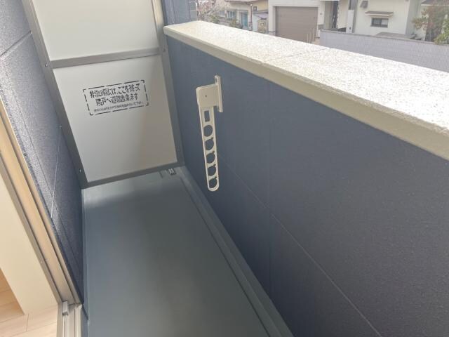 物件内観写真12　(ベランダ)