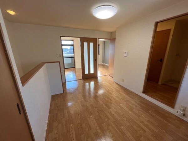 内装他(ダイニング)