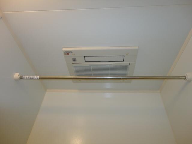 物件内観写真16　(浴室乾燥機)