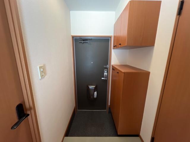 物件内観写真15　(玄関)