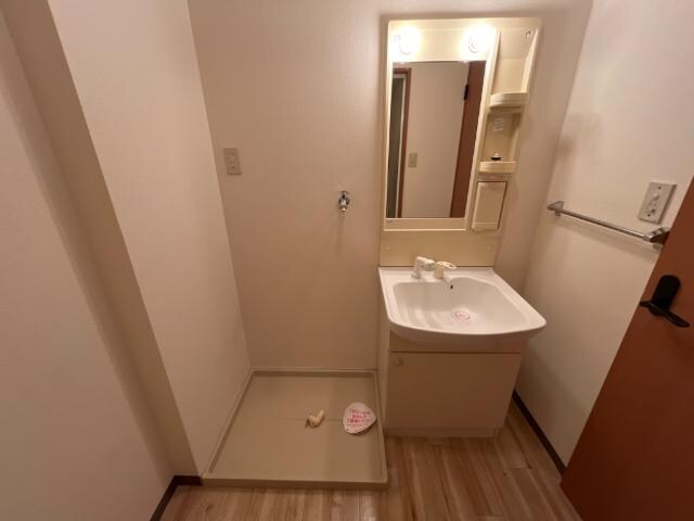 物件内観写真22　(洗濯機置場)