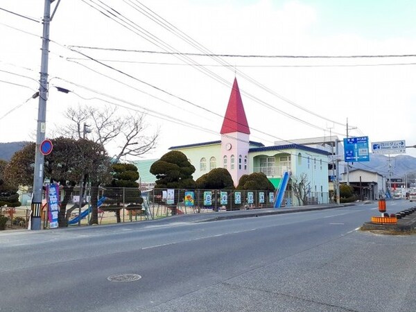 周辺環境(白ゆり幼稚園まで900m)