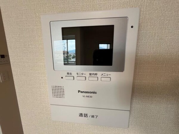 セキュリティ(カメラ付インターホン（イメージ）)