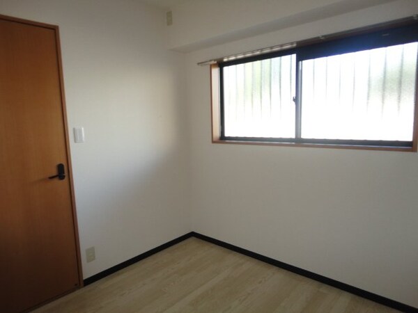 内装他(洋室（4.6帖）)