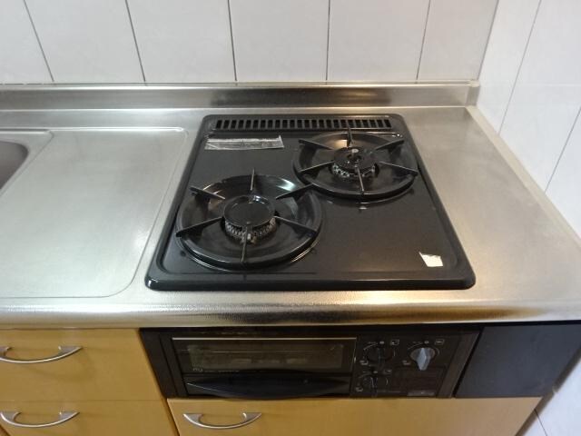 物件内観写真6　(二口コンロ(グリル付))