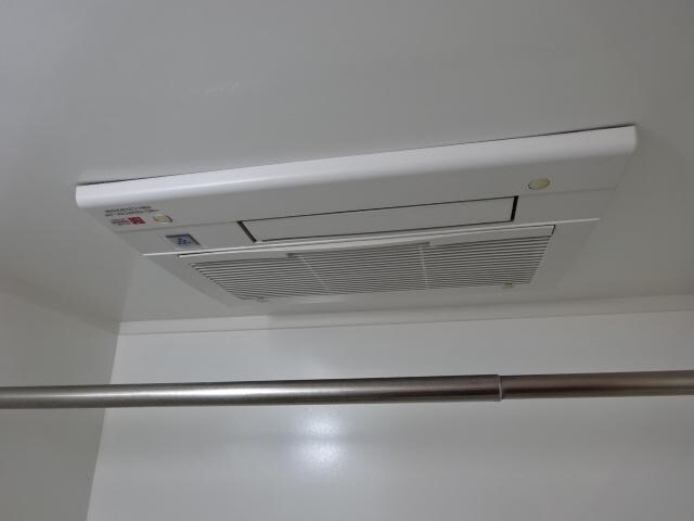 物件内観写真10　(浴室乾燥機)