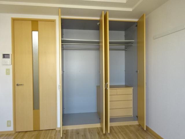 物件内観写真15　(クローゼット(洋室))