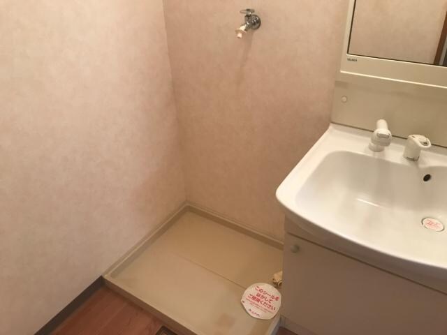 物件内観写真23　(洗濯機置場)