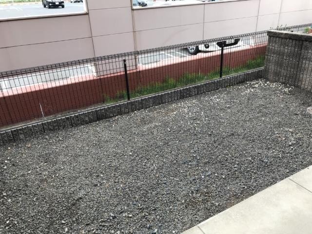 物件内観写真28　(専用庭)