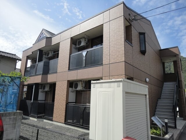 物件外観写真1　(外観写真（昼）)