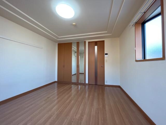 物件内観写真3　(洋室)