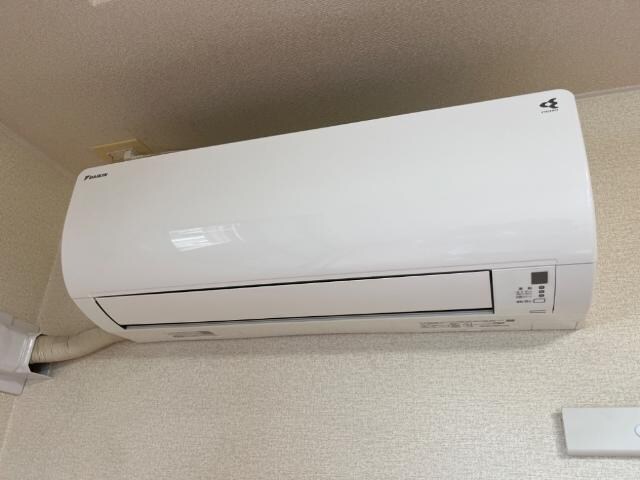 物件内観写真16　(エアコン)