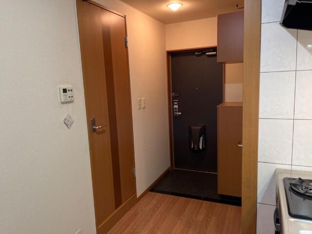 物件内観写真19　(玄関)