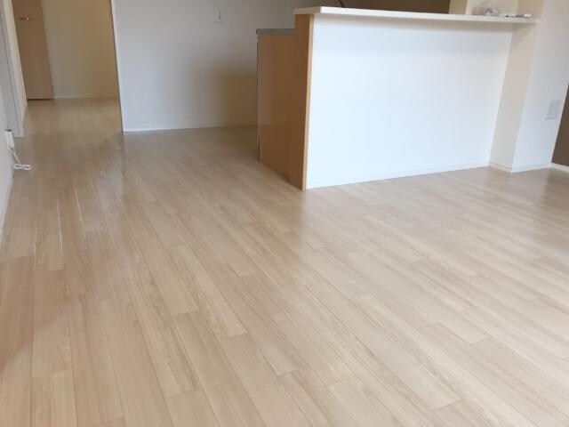 物件内観写真10　(リビング)