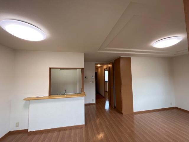 物件内観写真18　(リモコン付LED照明)