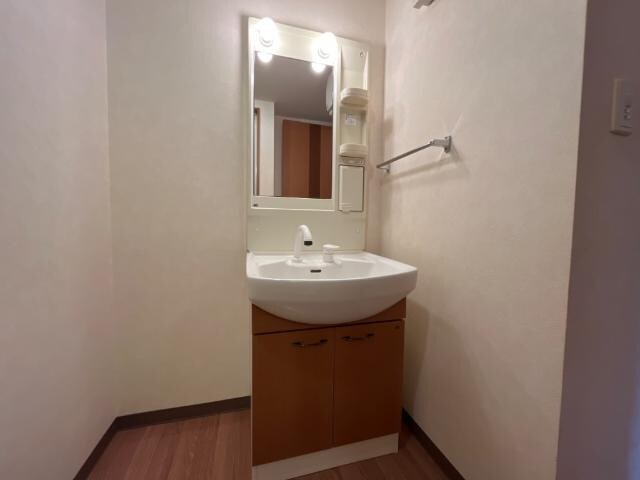物件内観写真20　(洗髪洗面化粧台)