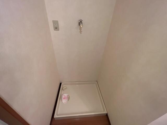 物件内観写真21　(洗濯機置場)