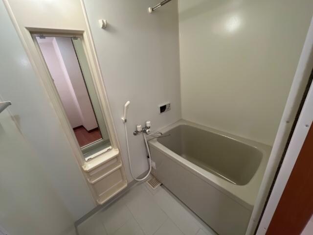 物件内観写真22　(ユニットバス)