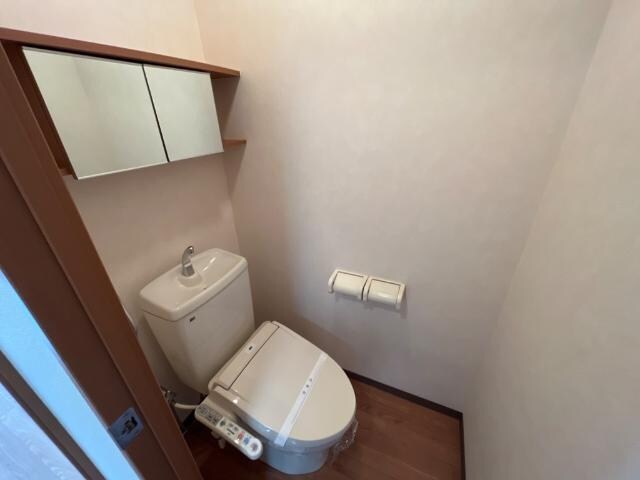 物件内観写真25　(シャワー付トイレ)