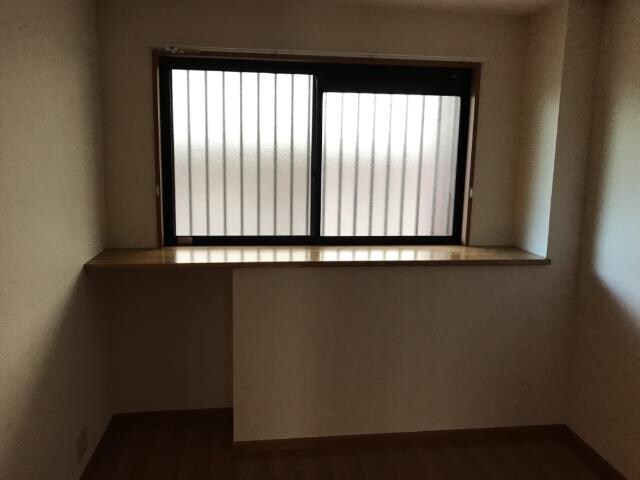 物件内観写真13　(洋室)