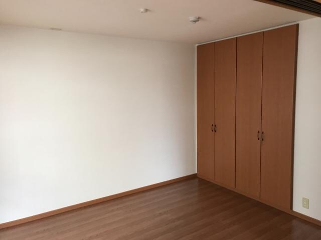 物件内観写真9　(洋室)