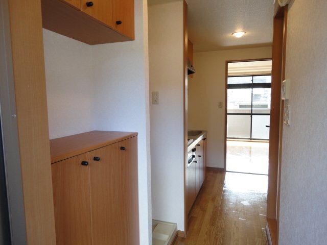 物件内観写真26　(玄関)