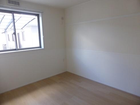 物件内観写真5　(洋室)