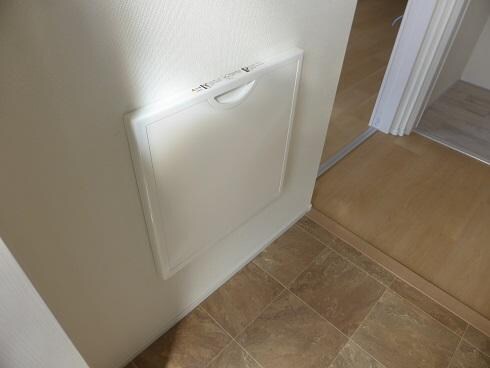 物件内観写真7　(玄関)