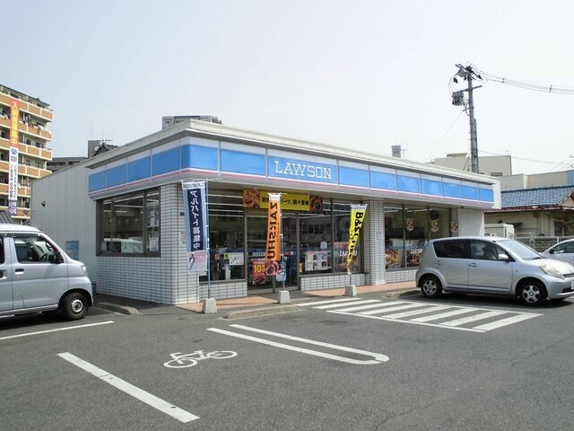 物件外観写真6　(ローソン花園店まで260m)