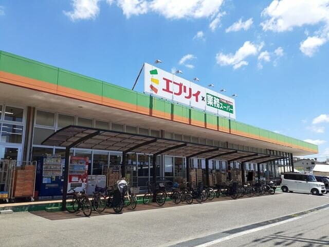 物件外観写真5　(エブリイ本庄店まで700m)