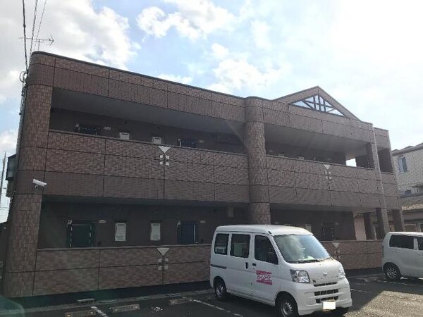 駐車場(外観写真（昼）)
