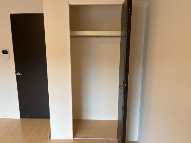 物件内観写真12　(クローゼット)