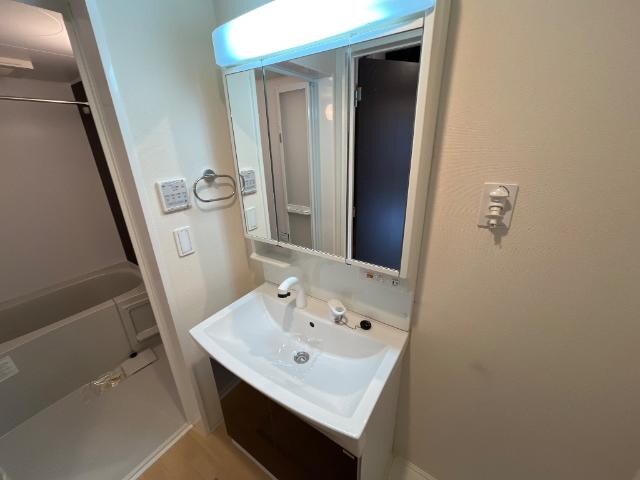 物件内観写真14　(洗髪洗面化粧台)