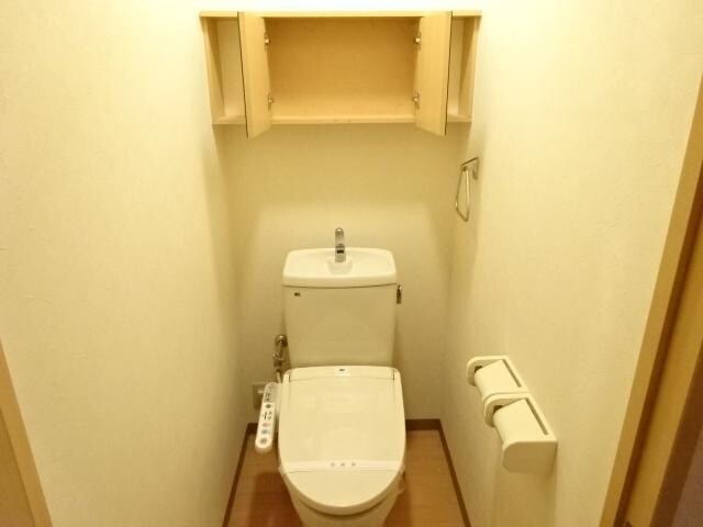 物件内観写真14　(シャワー付トイレ)