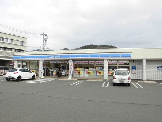 物件外観写真4　(ローソン奈良津3丁目店まで800m)